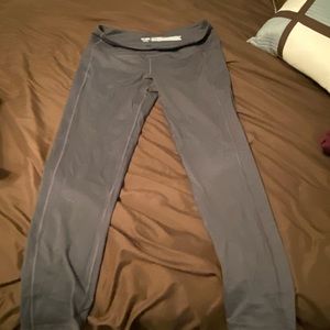 Victoria secret sport leggings with pockets